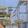 قرارداد گام دوم توسعه میدان نفتی آذر امضا شد