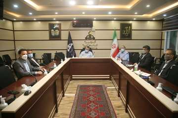 دیدار صمیمی مدیرعامل شرکت نفت مناطق مرکزی ایران با کارکنان ستادی