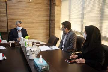 دیدار صمیمی مدیرعامل شرکت نفت مناطق مرکزی ایران با کارکنان ستادی