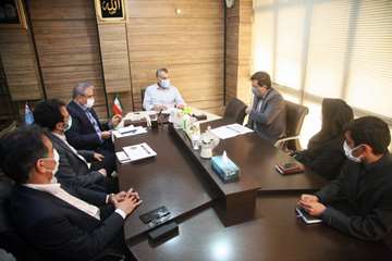 دیدار صمیمی مدیرعامل شرکت نفت مناطق مرکزی ایران با کارکنان ستادی