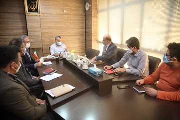 دیدار صمیمی مدیرعامل شرکت نفت مناطق مرکزی ایران با کارکنان ستادی