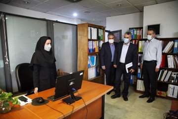 دیدار صمیمی مدیرعامل شرکت نفت مناطق مرکزی ایران با کارکنان ستادی