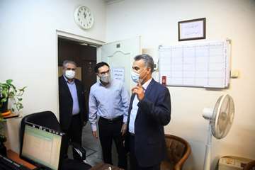 دیدار صمیمی مدیرعامل شرکت نفت مناطق مرکزی ایران با کارکنان ستادی