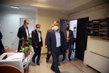 دیدار صمیمی مدیرعامل شرکت نفت مناطق مرکزی ایران با کارکنان ستادی