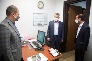 دیدار صمیمی مدیرعامل شرکت نفت مناطق مرکزی ایران با کارکنان ستادی
