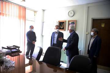 دیدار صمیمی مدیرعامل شرکت نفت مناطق مرکزی ایران با کارکنان ستادی
