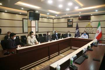 دیدار صمیمی مدیرعامل شرکت نفت مناطق مرکزی ایران با کارکنان ستادی