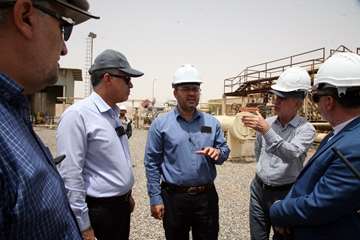بازدید مدیرعامل شرکت نفت مناطق مرکزی ایران از منطقه عملیاتی سراجه قم