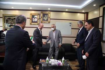 دیدار صمیمانه مدیرعامل نفت مرکزی با مدیران عامل ادوار گذشته این شرکت 