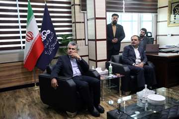 دیدار صمیمانه مدیرعامل نفت مرکزی با مدیران عامل ادوار گذشته این شرکت 