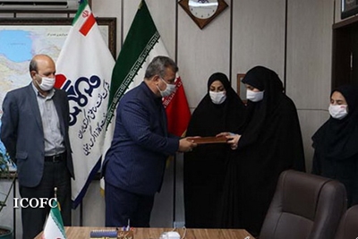 تجلیل از بانوان برگزیده عفاف و حجاب در شرکت بهرهبرداری نفت و گاز زاگرس جنوبی