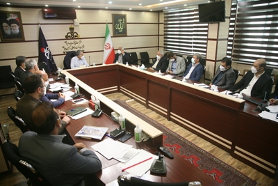 با حضورمدیر عامل شرکت نفت مناطق مرکزی ایران ؛ طرحها و پروژه های  عمده نفت و گاز این شرکت بررسی شد  