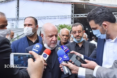همه تلاشمان را می‌کنیم طرح‌های توسعه‌ای نفت جلو برود 