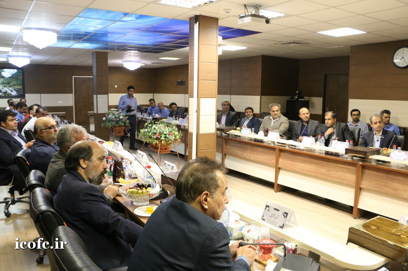 نشست مشترک مدیر تولید شرکت ملی نفت ایران در منطقه عملیاتی سروستان و سعادت آباد با مدیران نفت مرکزی 7